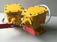 ZL-B-2-45-800手動(dòng)復(fù)位防撕裂開關(guān)撕裂檢測(cè)器工廠直營(yíng)