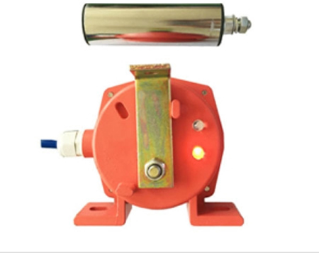 雙向跑偏開關(guān)YNTB-12-30、水泥廠用XT-A-G2FY6線兩級跑偏開關(guān)廠家